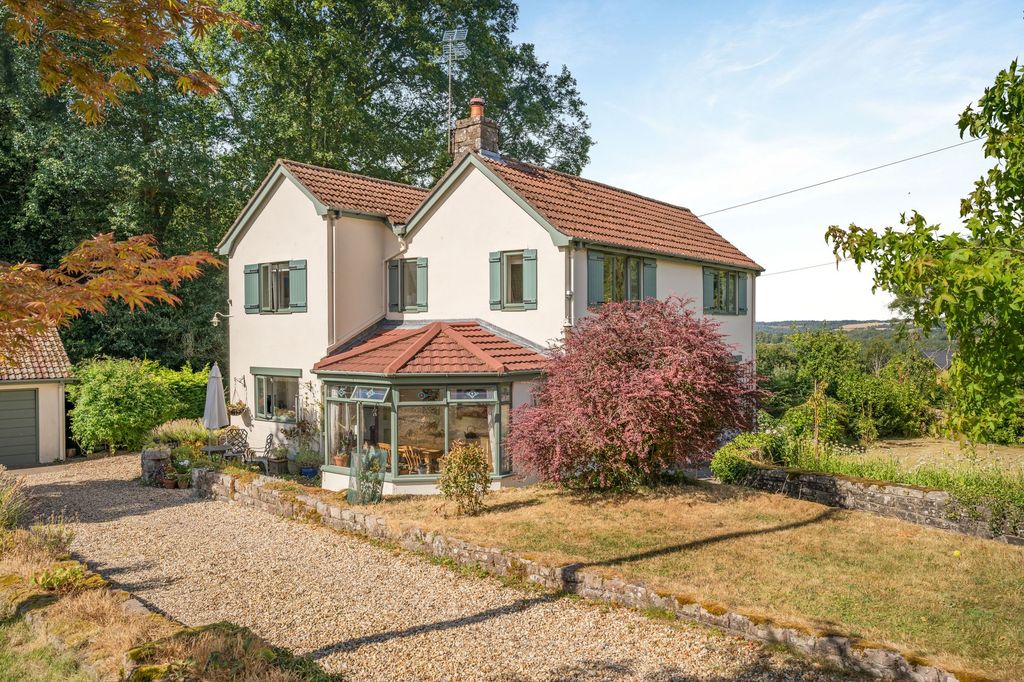 Property photo 1 of 29