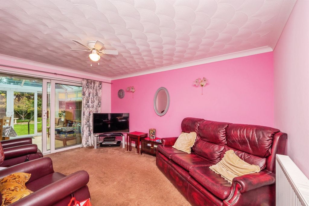 Property photo 2 of 20