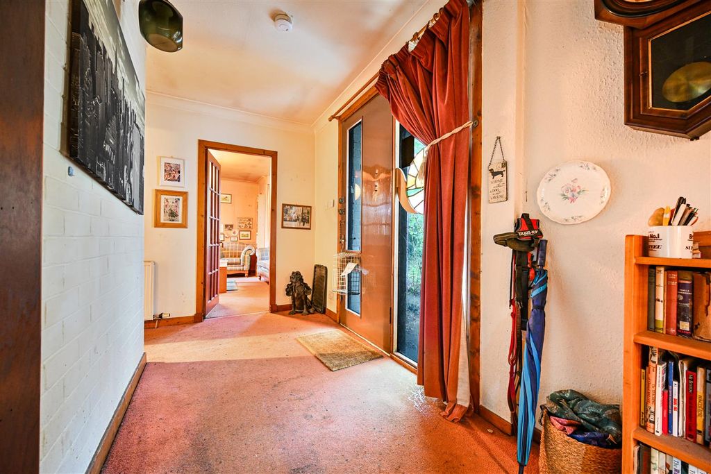 Property photo 2 of 12 2.Jpg