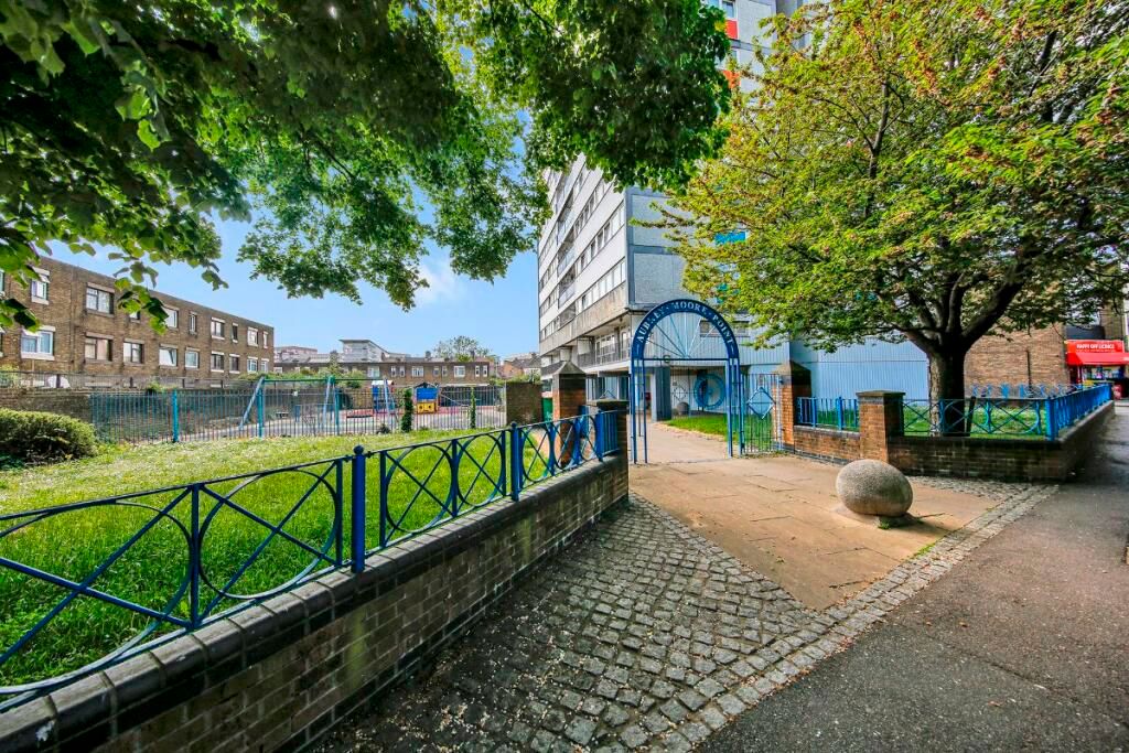 Property photo 1 of 18