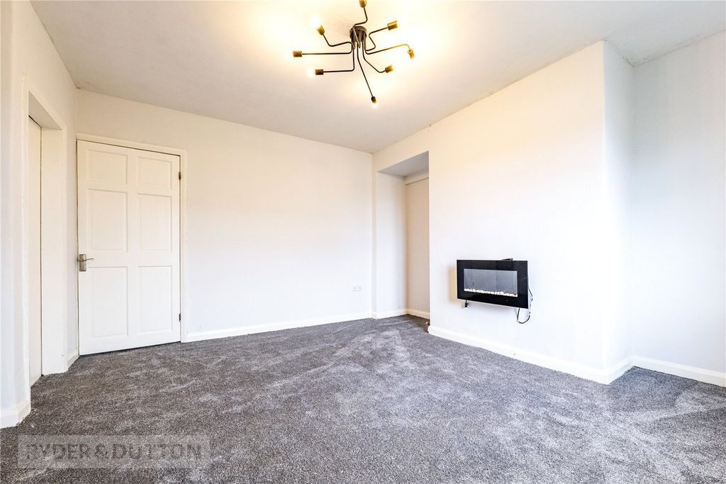 Property photo 3 of 26 Living Room