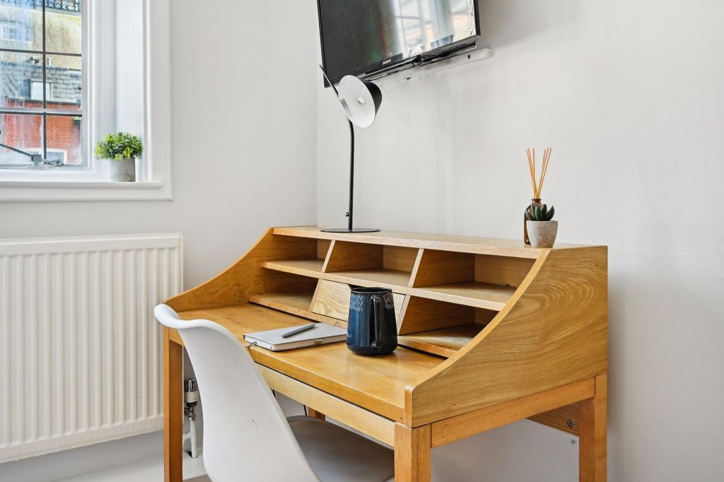 Property photo 3 of 7