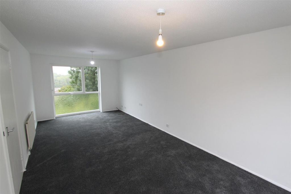 Property photo 3 of 8 Img_4979.Jpg