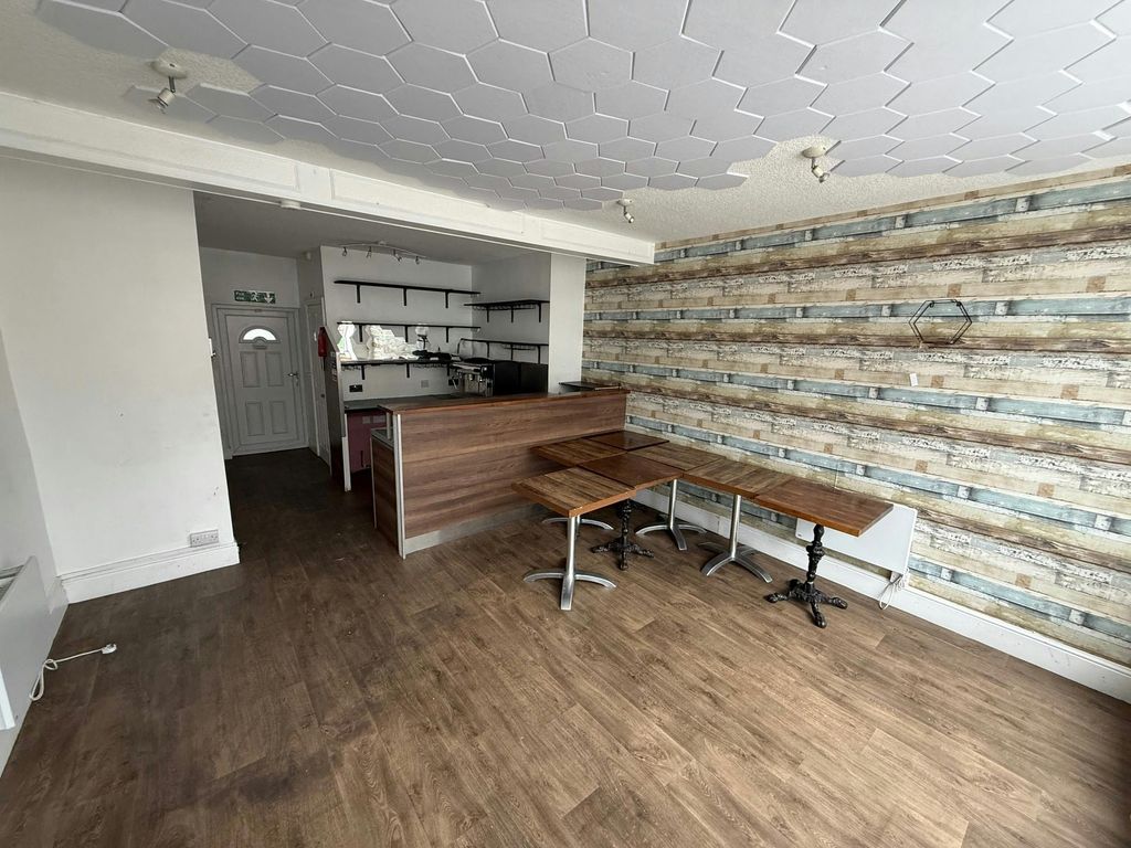 Property photo 2 of 5 7.Jpg