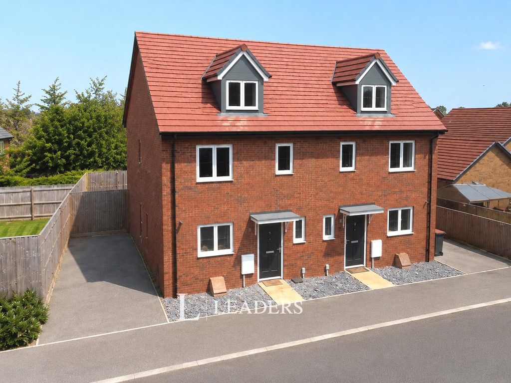 Property photo 1 of 17 Pbox-Img.Png