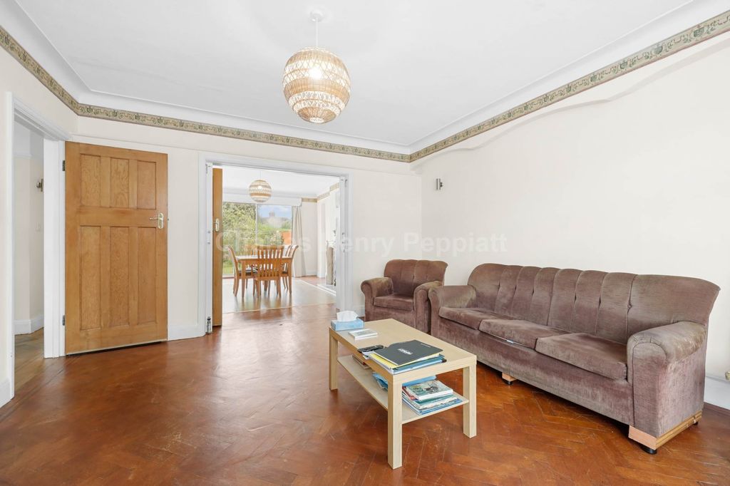 Property photo 2 of 19