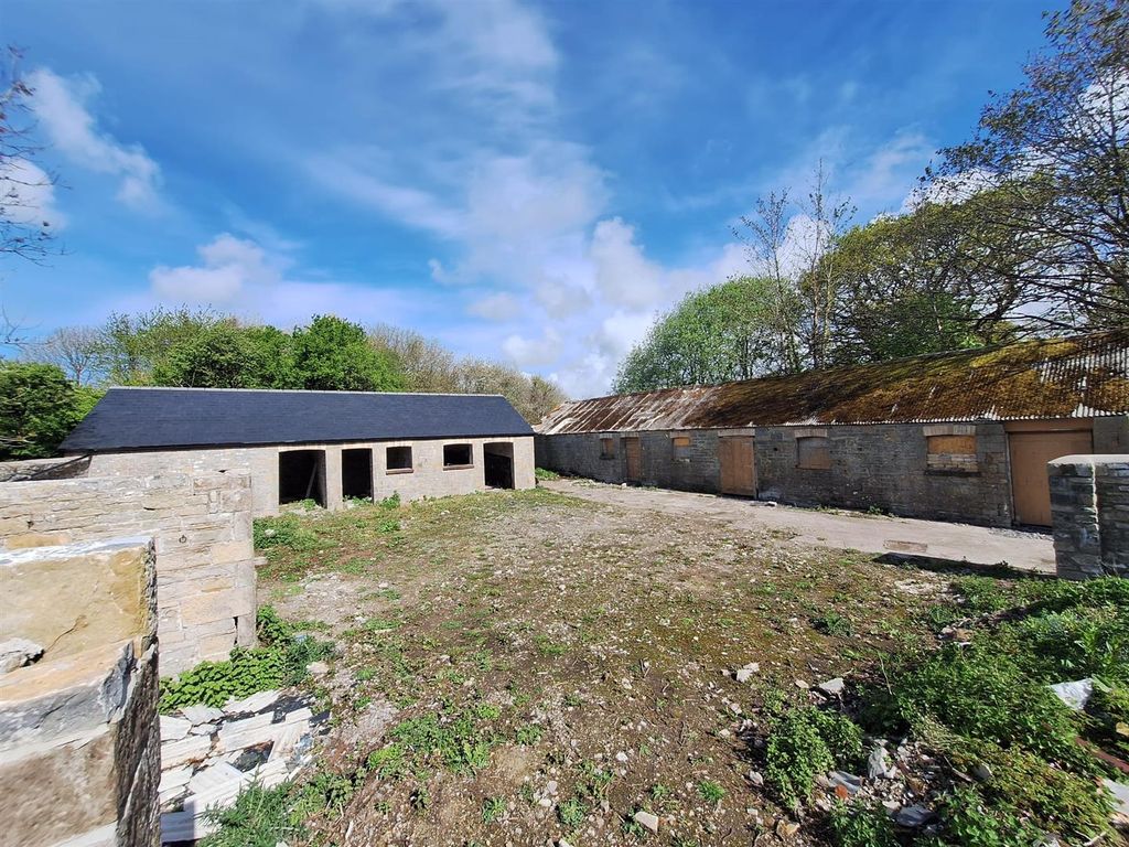 Property photo 1 of 13