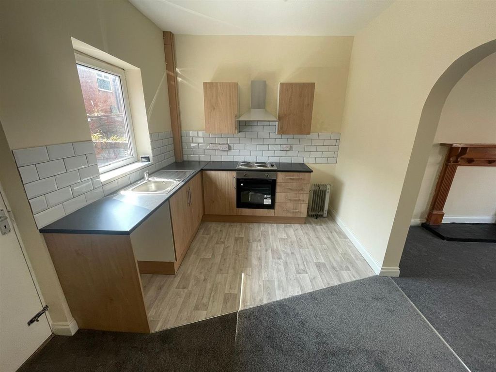 Property photo 1 of 6 c078Be4E-07d9-4d16-B90E-10d04d453c8F.Jpg