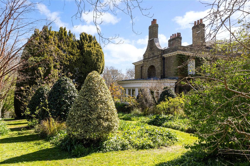 Property photo 3 of 18 Picture No. 02