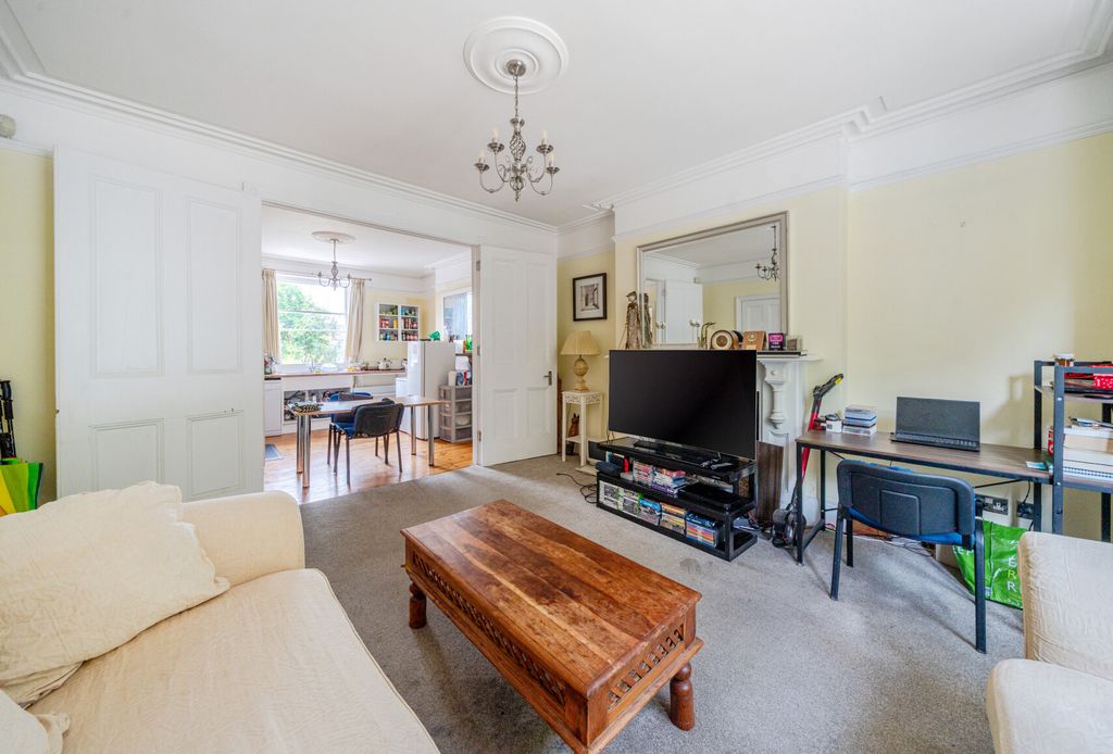Property photo 3 of 16 1320045-3-6874d92...