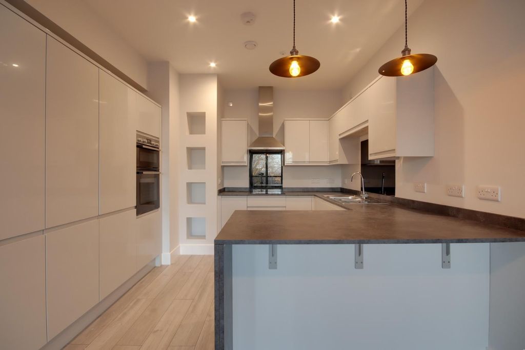 Property photo 3 of 15 Kitchen