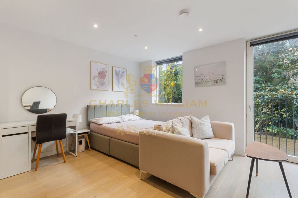Property photo 2 of 12