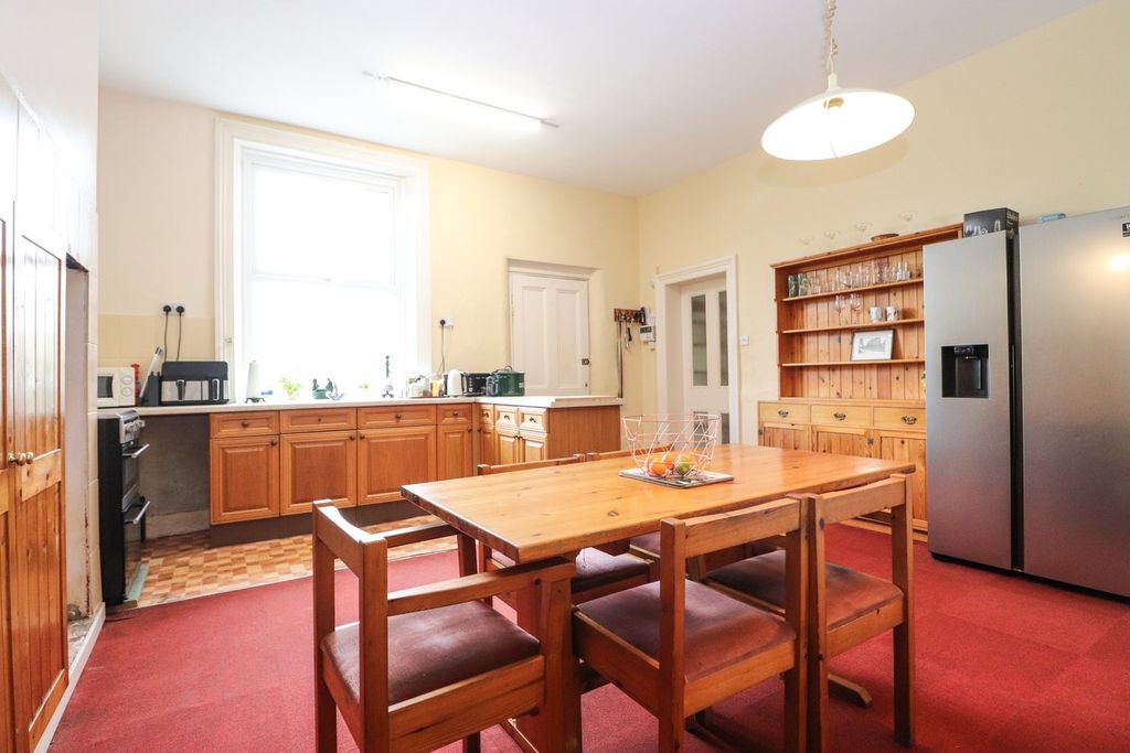 Property photo 3 of 36 Dining Kitchen