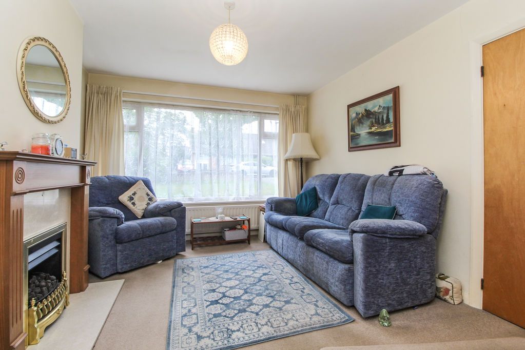 Property photo 2 of 14 Lounge