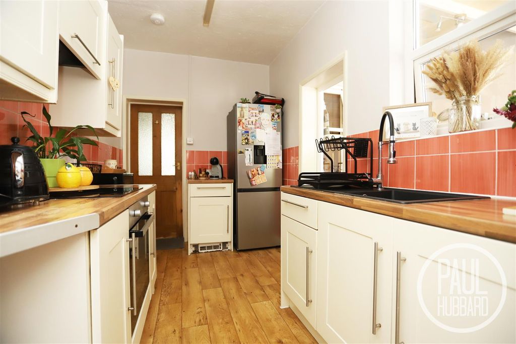 Property photo 3 of 15 Img_4518.Jpg