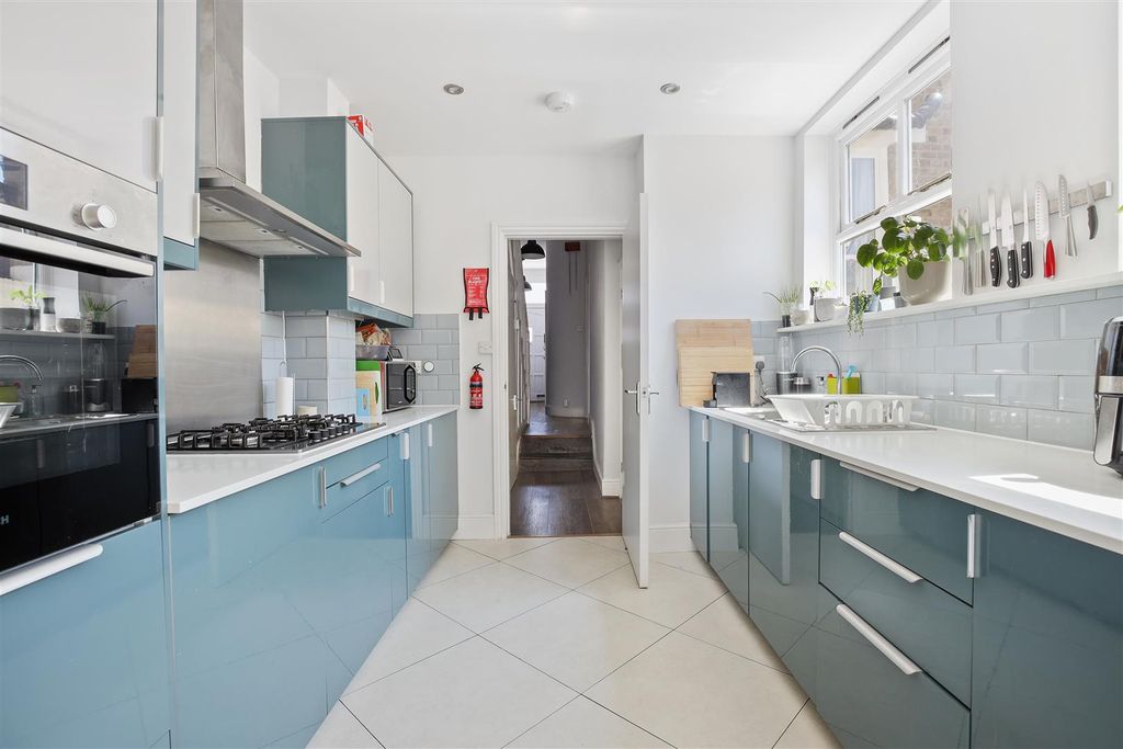 Property photo 2 of 13 Kitchen