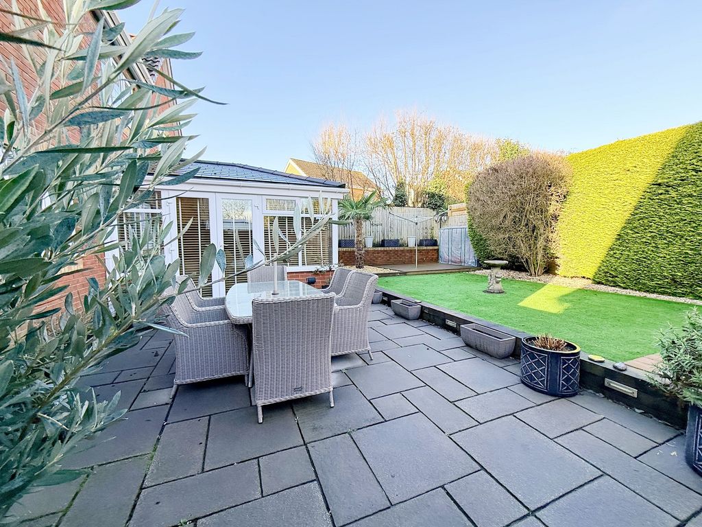 Property photo 2 of 40 Rear Garden