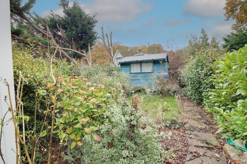 Property photo 2 of 9 Side Garden