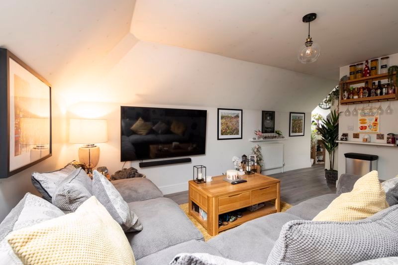 Property photo 1 of 16 Photo 12