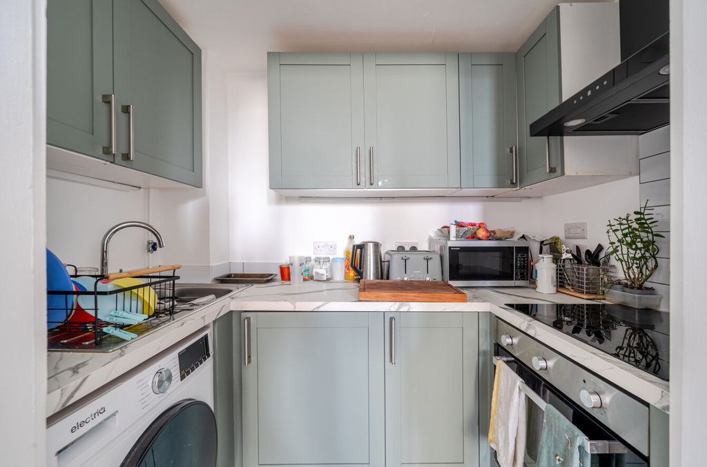 Property photo 1 of 5 Kitchen