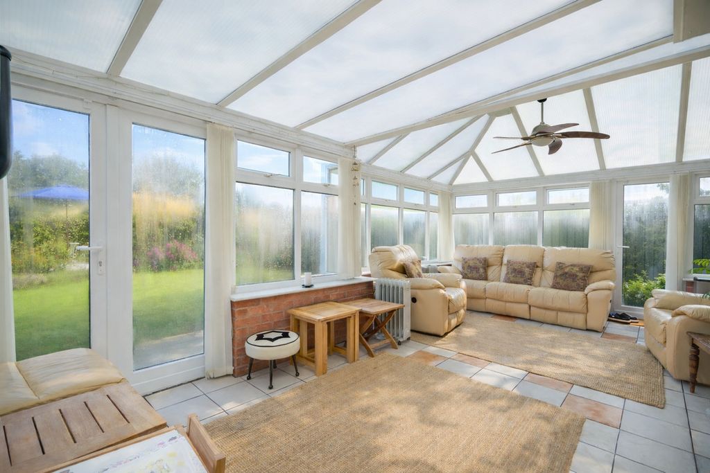 Property photo 2 of 25