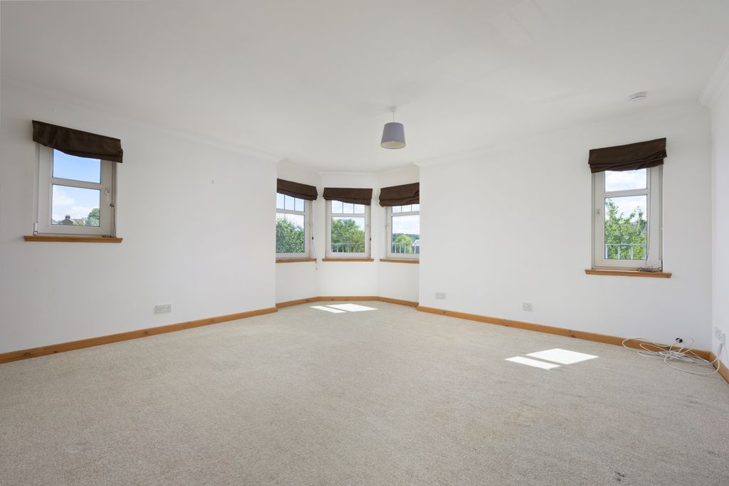 Property photo 2 of 26 Property Image 2