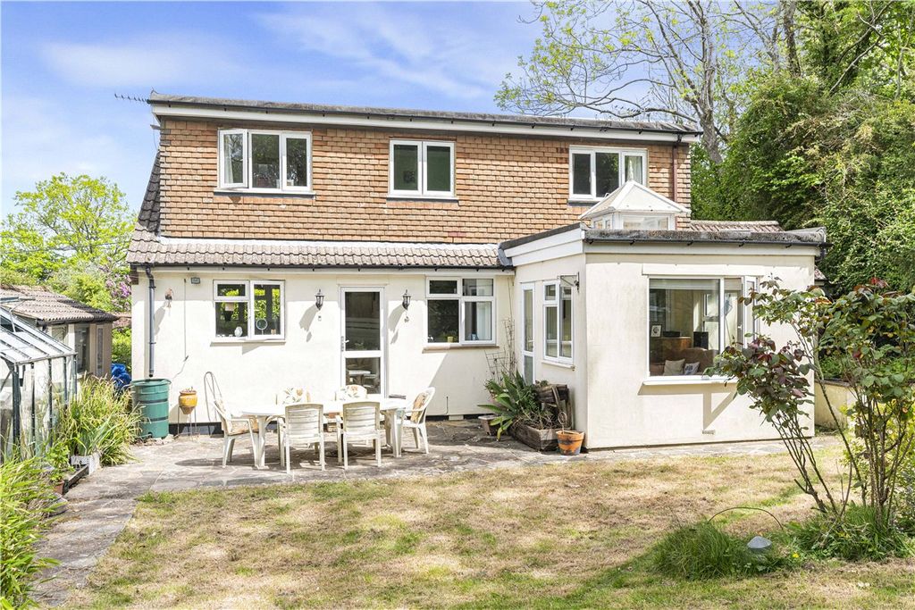 Property photo 1 of 29 Picture No. 04