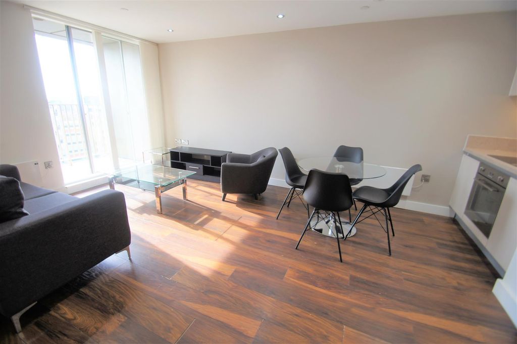 Property photo 3 of 21