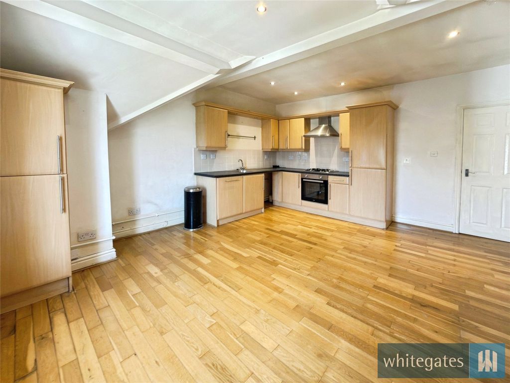 Property photo 3 of 12 Picture No. 01