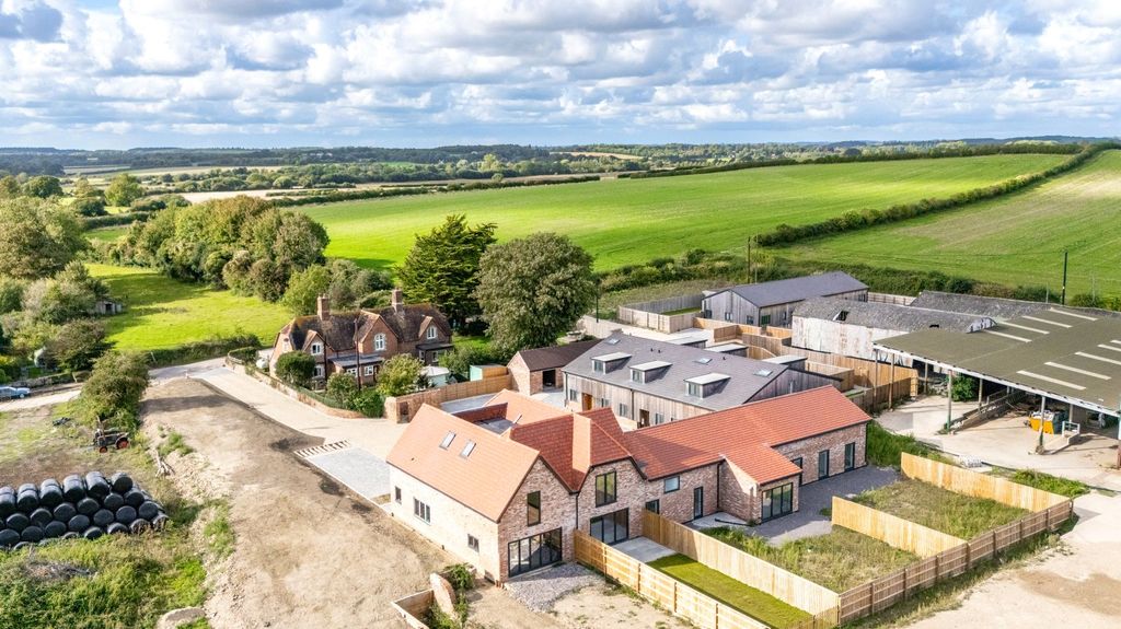 Property photo 1 of 10 Picture No. 18