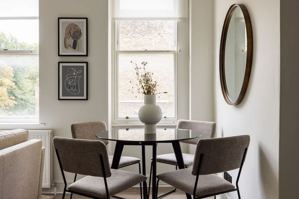 Property photo 2 of 24 8B71d665-3F2B-49-...