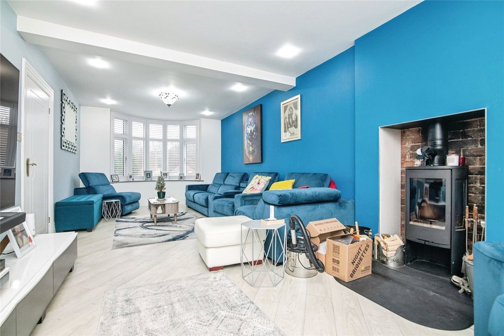 Property photo 3 of 28 Picture No. 28