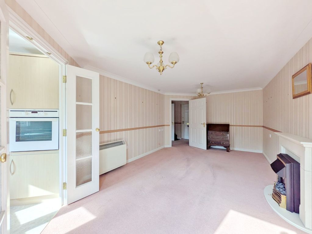 Property photo 2 of 11 4308203