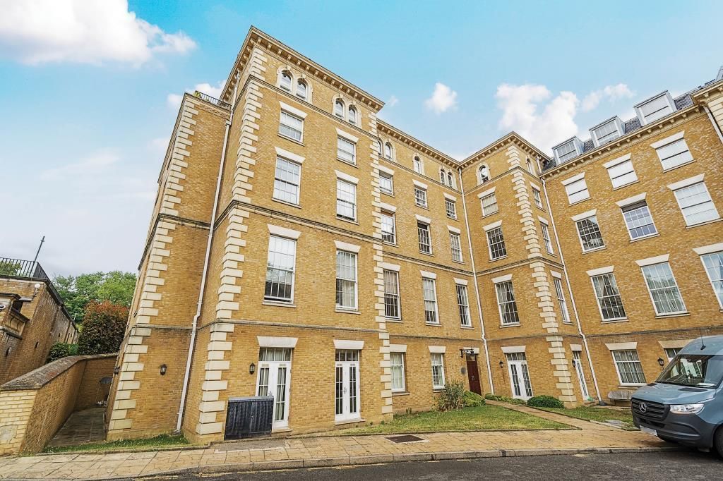 Property photo 1 of 10