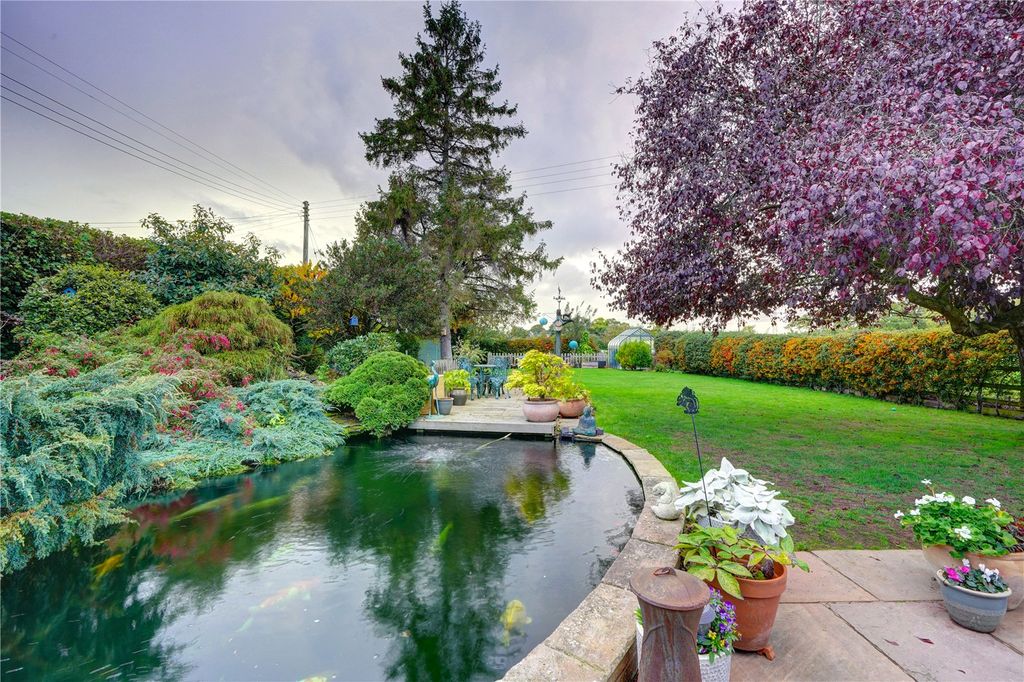 Property photo 3 of 34 Picture No. 39