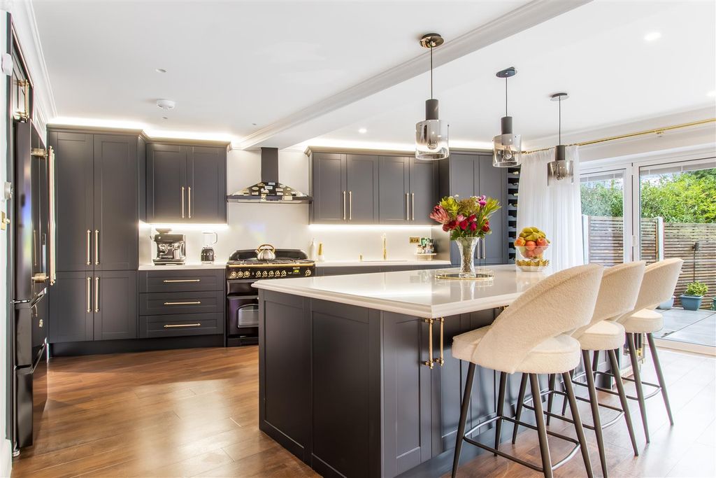 Property photo 2 of 25 Img_1698.Jpg