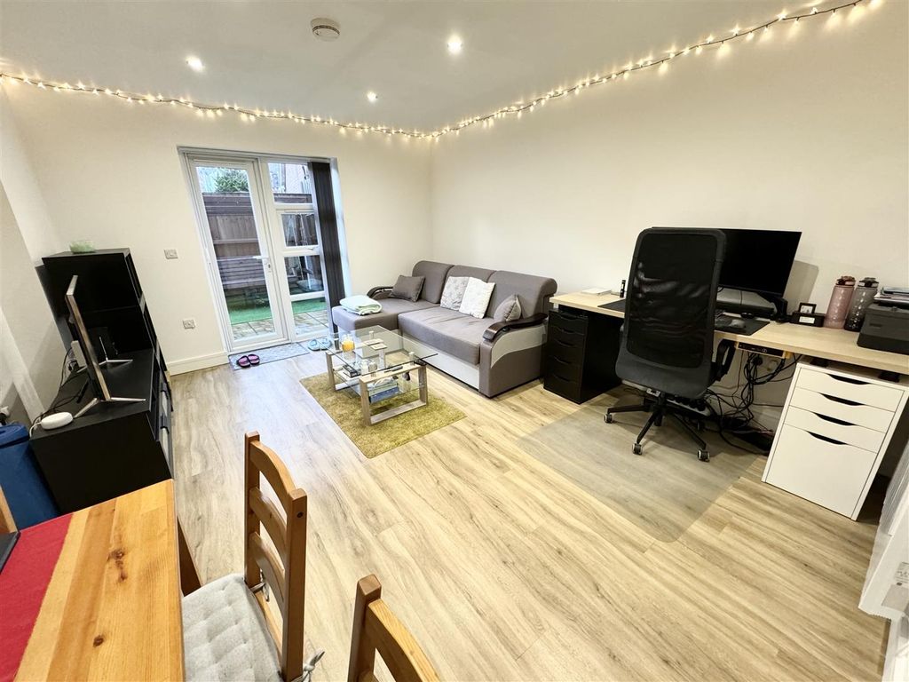 Property photo 3 of 13 Img_5024.Jpg