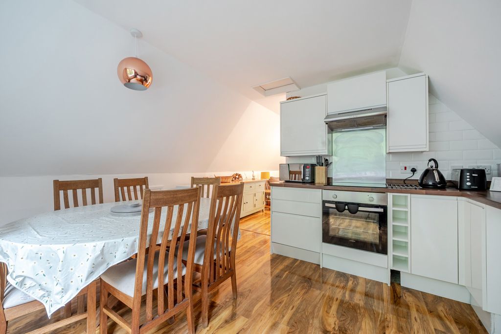 Property photo 3 of 23 1516411-6-1A08ba0...