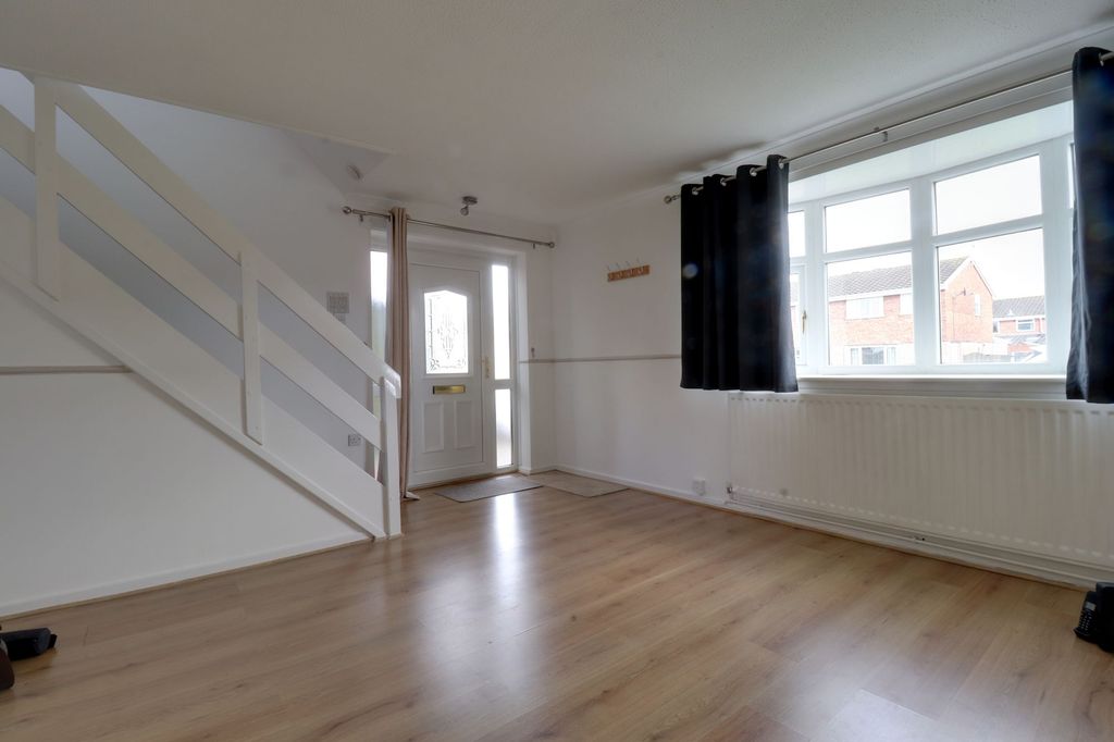 Property photo 2 of 15 Photo 3