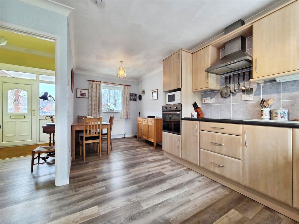 Property photo 3 of 17 Picture No. 13