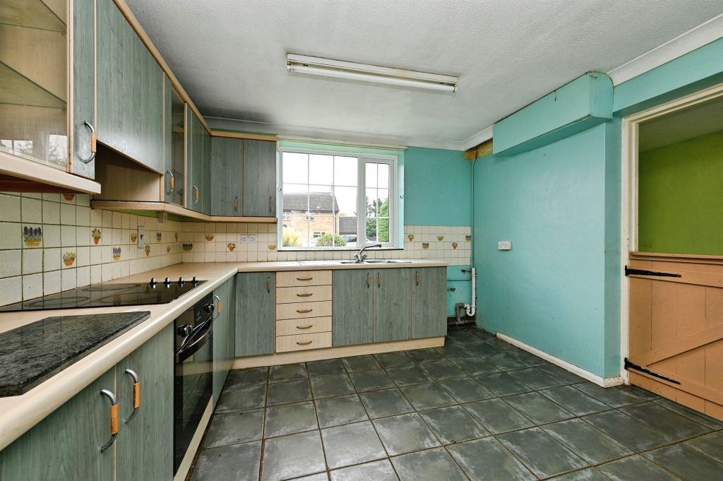 Property photo 3 of 17