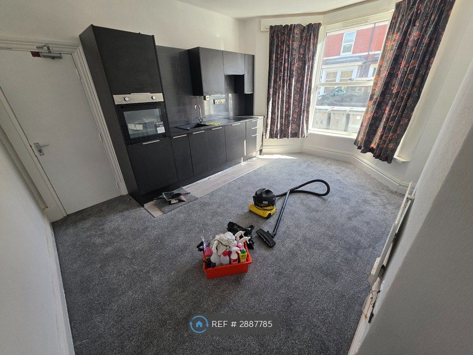 Property photo 2 of 19 Flat 1  Not Available