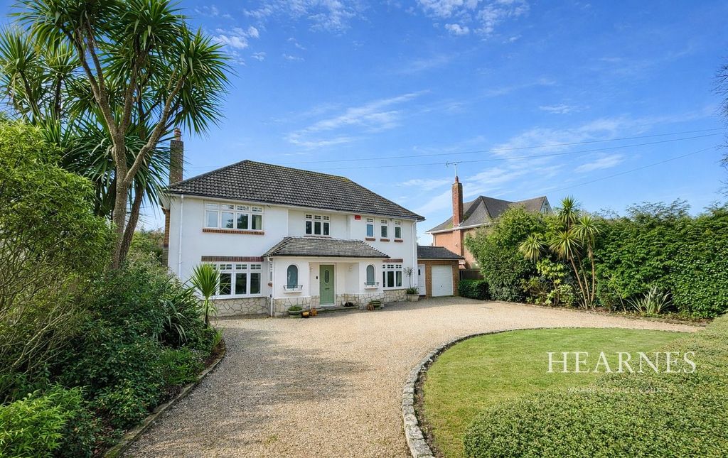 Property photo 1 of 22