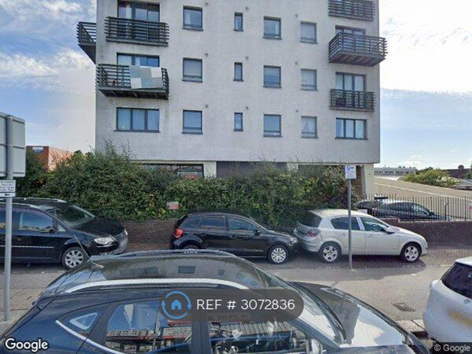 Property photo 1 of 6 Street Vie