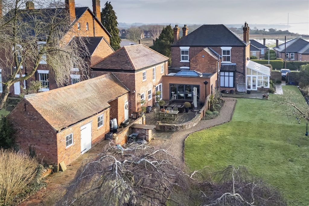 Property photo 1 of 30 006 - 40 Humber View.Jpg