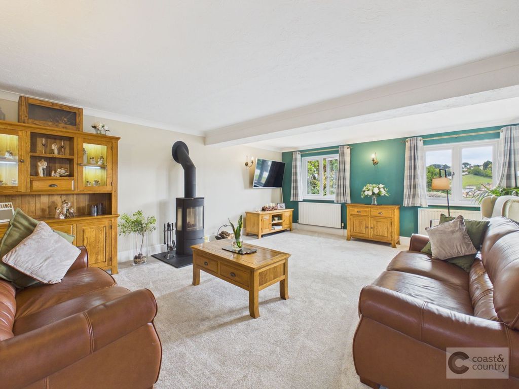 Property photo 2 of 37