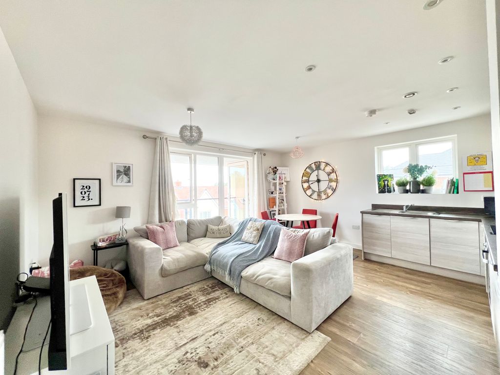 Property photo 2 of 11 Img_0870