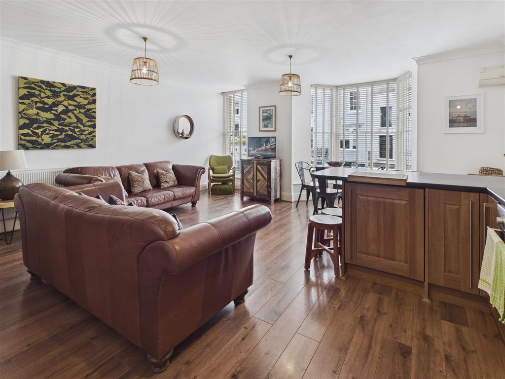 Property photo 3 of 17 Open Plan Living Area