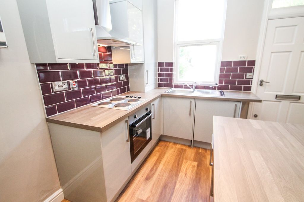 Property photo 2 of 13 Picture No. 03