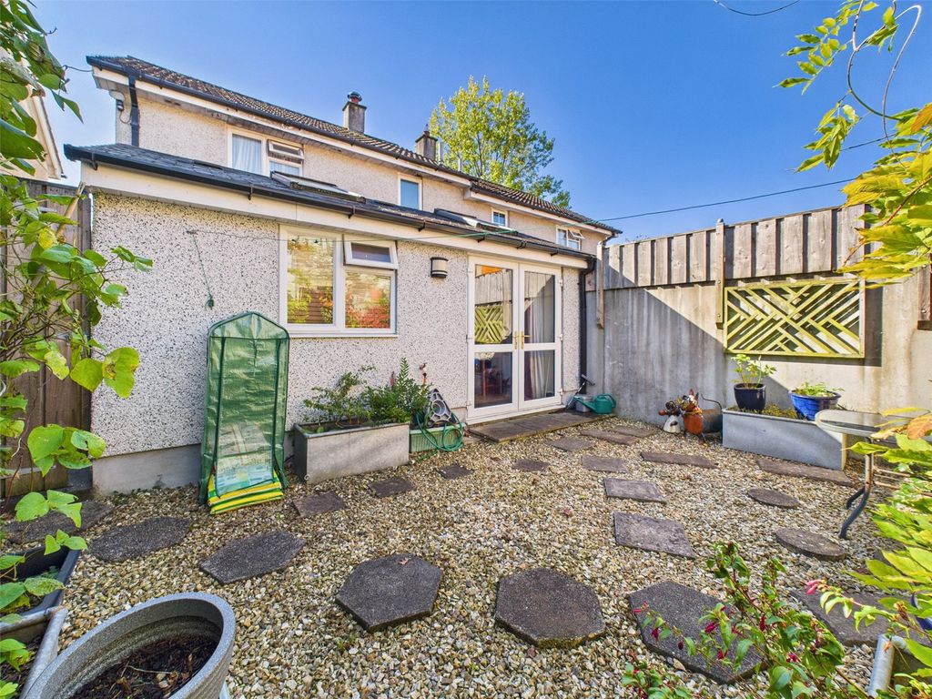 Property photo 2 of 16 Picture No. 09